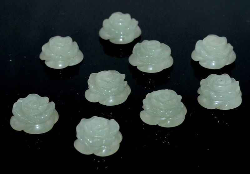 白い翡翠 花の彫刻 オブジェ 翡翠彫刻の花 - Etsy 日本