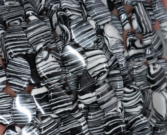 Black and white striped gemstone deals