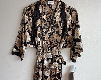Vintage Vanity Fair Black Floral Satin Robe with Lace Trim – Small