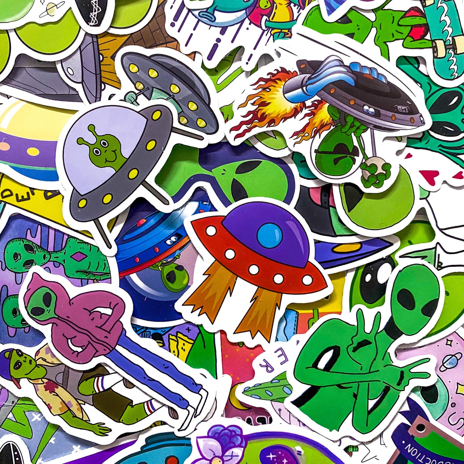 Pack of 50 Alien Stickers, Cute Alien Stickers, UFO Space Stickers ...