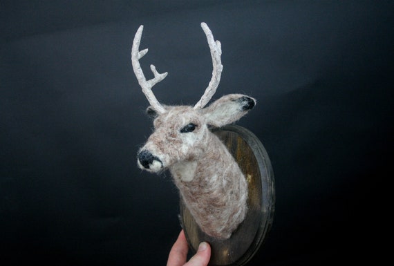Faux Taxidermy White-tailed Deer (Odocoileus virginianus)