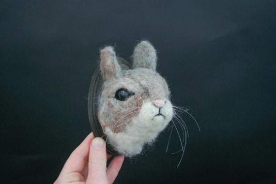Squirrel Sculpture (Sciuridae)