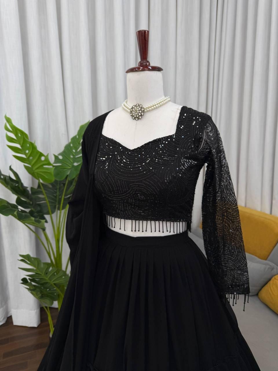 Lehenga Set: Black Ruffle Skirt Bridal Reception Wear, Indian Wedding ...