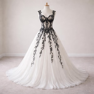 Vestido de novia gótico negro bordado, vestido de baile color marfil con encaje, vestido de novia gótico único, vestido de novia alternativo, festival medieval