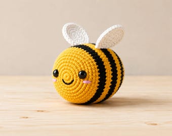 Chubby Bumblebee Amigurumi Crochet Pattern – Beginner Plush Bee PDF (Video Link)