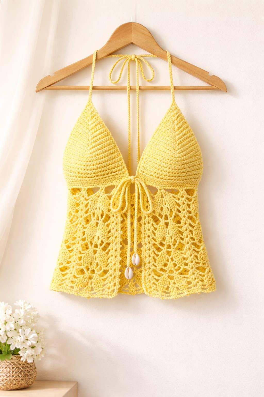 38 Crochet Leaf Patterns To Welcome Fall With Appliqués, Garlands, and Botanical Details 36 Crochet Halter Top