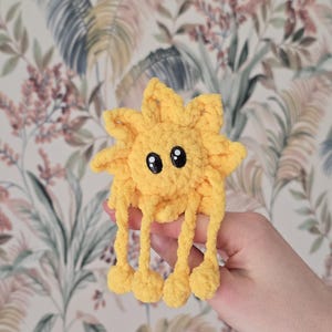 Shiny Sun Crochet Pattern – No-Sew Sun Amigurumi Plush PDF