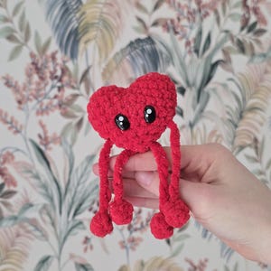 Haakpatroon voor een knuffelhartje – Amigurumi knuffelhartje zonder naaien (PDF)