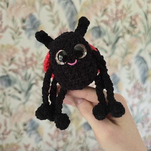 Lady Bug Crochet Pattern – No-Sew Ladybug Amigurumi Plush PDF