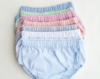 Diaper Cover, Newborn photo prop, diaper cover, baby bloomers, nappy cover, seersucker diaper cover, baby photo props, striped diaper cover