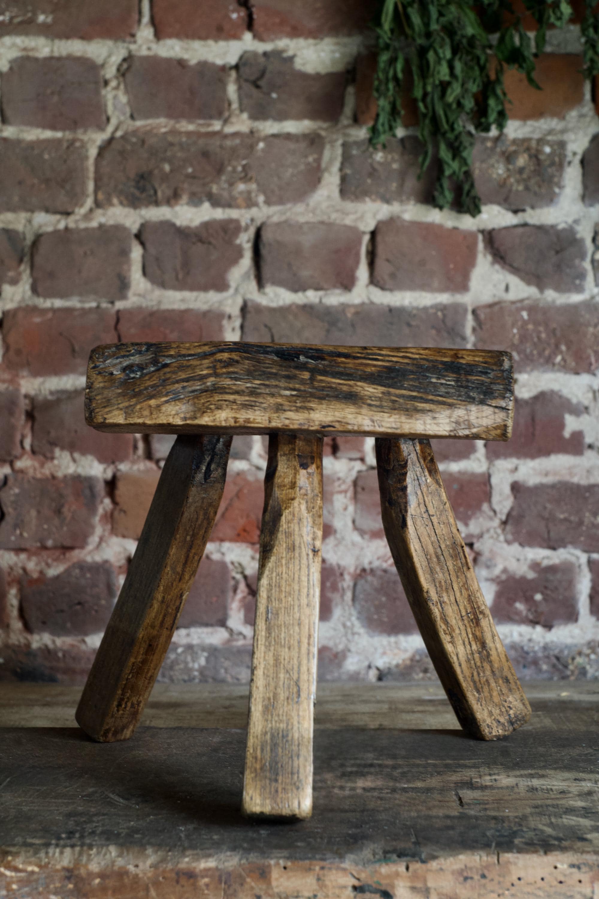 Three legged stool - Etsy 日本