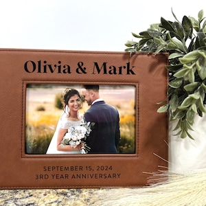 Leather picture frame, Anniversary gift, Wedding gift, Personalized Leather gifts