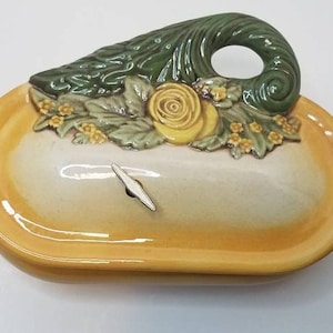 Vintage 1977 Byron Molds Ceramic Vanity Trinket Music Box Footed Pumpkin Flowers