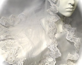 Lace Bridal Mantilla Bridal Veil & Pearls Wedding Accessories B-147