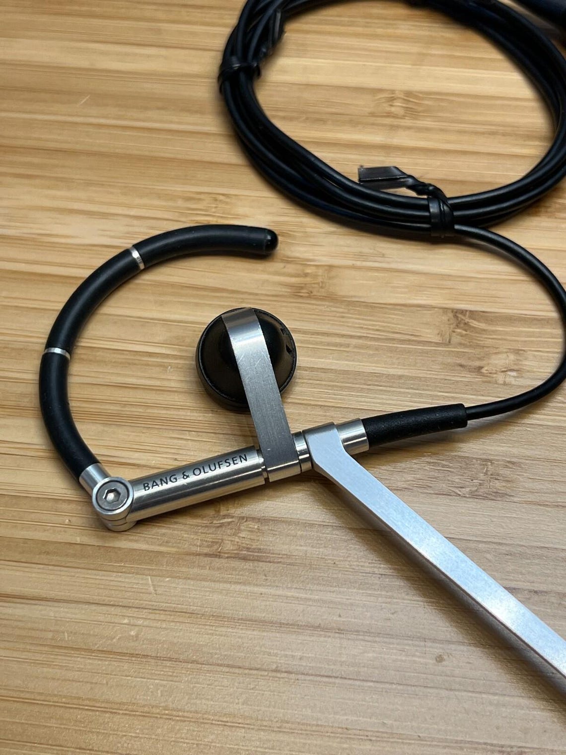 Bang & Olufsen EarSet 1 Home Left Silver Headset, Anders Hermansen Design, foto 3 di 5