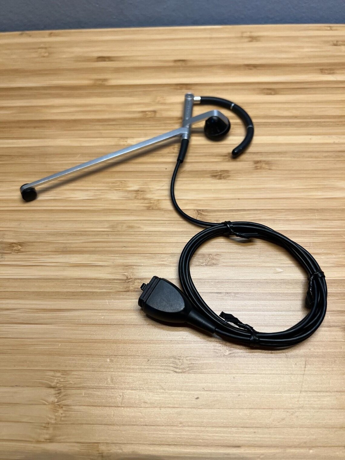 Bang & Olufsen EarSet 1 Home Left Silver Headset, Anders Hermansen Design, foto 2 di 5