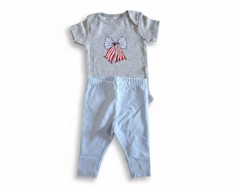 Body gris Carters: USA USA BOW, body estampado.