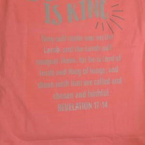 T-shirt couleurs confortables en coton melon lumineux : T-shirt graphique JESUS IS KING taille XL