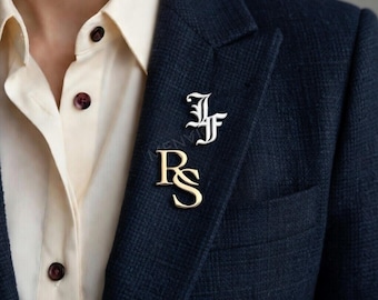 Spille personalizzate con lettere / Spille con combinazioni di lettere / Regali per testimoni dello sposo / Spille da bavero con nome / Regali personalizzati per anniversario / Regalo di nozze