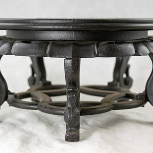 Yubonzai Round Black Plastic Stand for Bonsai Tree, Cactus & Succulent, Fish Bowl, Orchid and Terrarium 5&quot; to 8.25&quot;