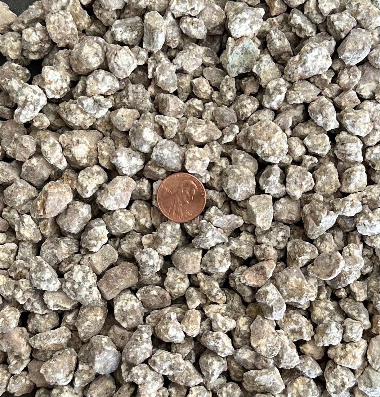 Natural Silicate Rocks Cali-bon Large Natural Silicate Minerals Maifan Stone for Cactus ...