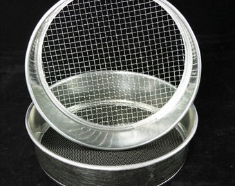 Yubonzai Set of 2 Mini Soil Sieves 1/16&quot; & 3/16&quot; for Bonsai Tree / House Plant Re Potting Tool
