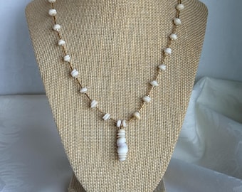 Kegel en puka-schelpketting Hawaiiaans 12 kt goudgevulde sluiting
