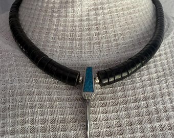 Navajo turquoise ingelegde berenklauw hanger Heishi-ketting