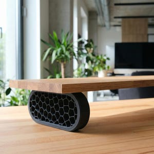 Estante de escritorio ovalado orgánico QuickDove de roble macizo, soporte modular para monitor