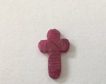 Cruz de rubi muito rara, peso 2,5 quilates, 17 x 10 mm