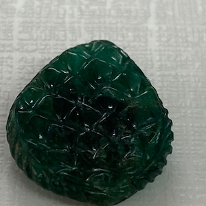 Very Very rare Zambian Emerald pendant Carving weight 12.5 carats Beautiful rare natural emerald carving Size 20x16mm rare natural emerald