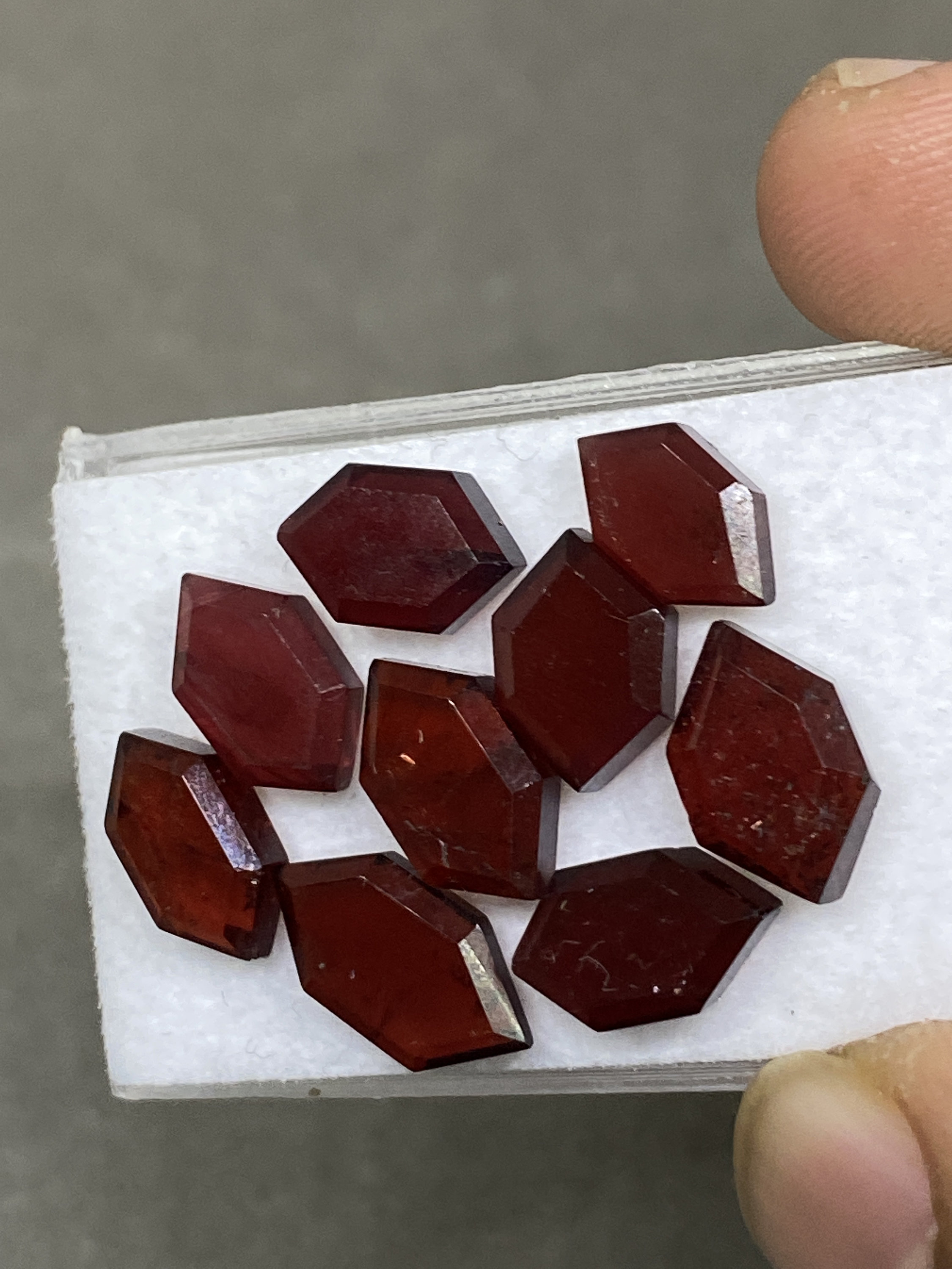 Amazing Red Garnet Hexagon Mirror Cuts Aaa Quality Wt 32 Cts