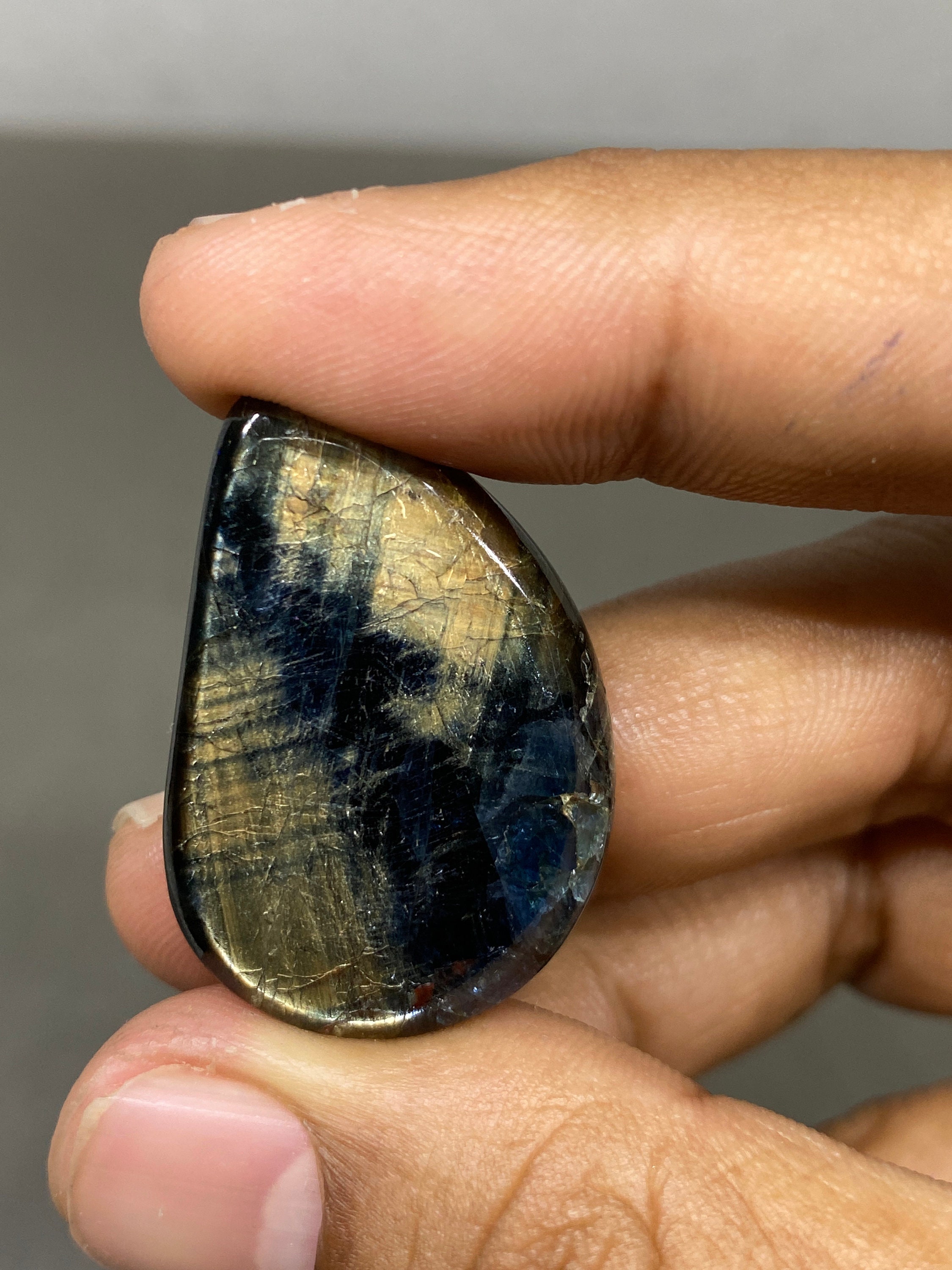 Gold sheen outlet sapphire prices