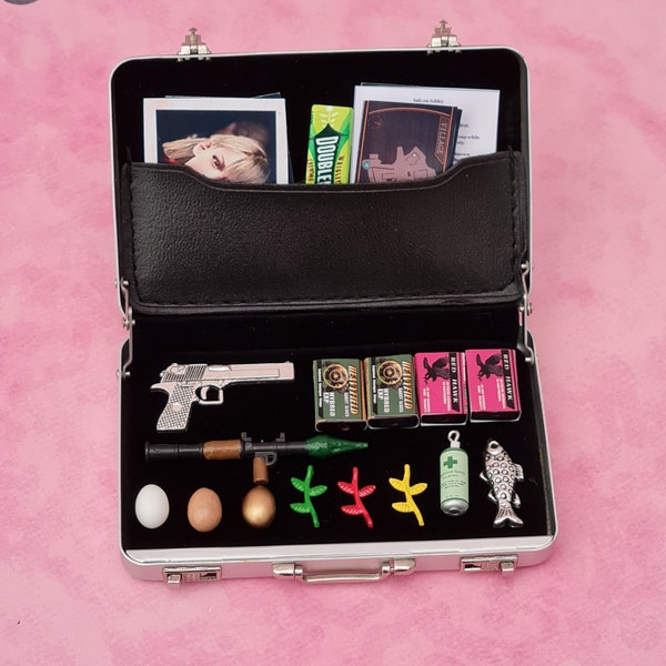Attache Case Resident Evil 4 - Accessoires de jeux vidéo - Cadeaux inspirés de jeux vidéo - Miniature - Leon