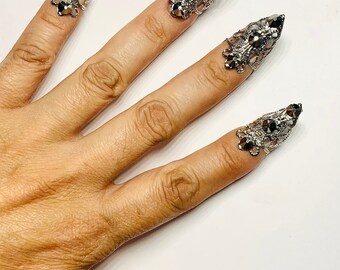 Crystal claws,mini claw rings,nail guards,nail rings,nail covers,metal nails,finger tips, metal claws,gold nail covers,adjustable,5 pcs.