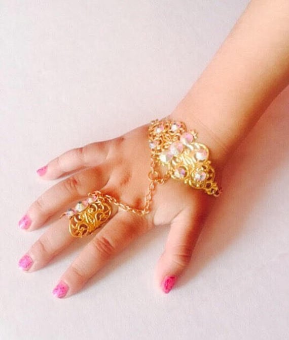 Discover 158+ baby bracelet with ring ceg.edu.vn