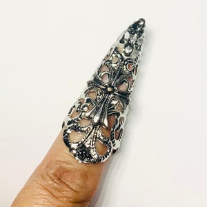 Claw ring, arrow claw ring, nail ring, nail guard, metal claw ring, nail cover, cross nail guard, silver claw ring.