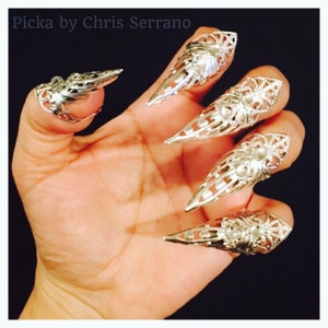 10 pcs;Spike claw rings,nail tips,nail rings,claws,claw rings, nailguards, nail rings,silver color,sizable.