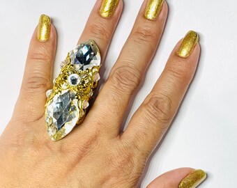Crystal ring, large crystal ring, large ring, cocktail ring, large statement ring, large rings, fancy rings,holiday rings, adjustable rings.