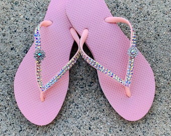 Crystal flip flops,pink flip flops,rubber flip flops, bridesmaid flip flops,Handmade,beach wedding,pink sandals,bridal flip flops,size 7-8