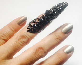 Crystal claw ring,Pinky claw ring,claw ring,claw ring,black filigree,hematite crystals.