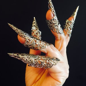 10 pcs. Iron claw rings,nail guards,armor claws,nail tips,claw rings,metal claws,silver claws,sizable.