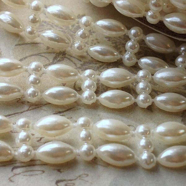 1.5 Meters  of 10 mm Beige Color Oblong Shape Plastic Flat Back Pearl Beaded Sewing Trim Chains (t.s)