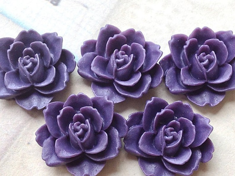 18 x 18 mm Lake Green Color Resin Flower Cabochons .am