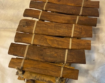 Balafón de África Occidental – Xilófono artesanal de madera y calabaza – Decoración rústica de percusión – Objeto de arte tribal