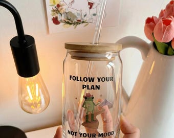 Funny frog motivational western sipper glass tumbler, durable reusable clear iced coffee cup 16oz