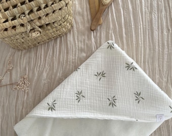 Coffret Cadeau de Naissance - "Trésors de Bain" : Cape de Bain Bambou Oeko-Tex Personnalisable & sa Malle