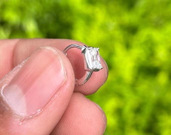 Strahlende Diamant-Ohrringe, goldene Diamant-Creolen, minimalistische Diamant-Ohrringe, elegante Diamant-Ohrringe
