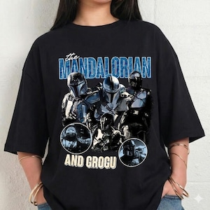 Camiseta pirata de The Mandalorian y Grogu, camiseta pirata vintage de The Mandalorian de los 90, camiseta homenaje a Din Djarin, camiseta homenaje retro a Pedro Pascal imagen 2