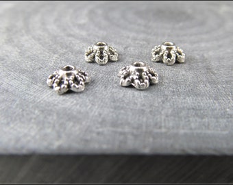 25 o 60 x pequeñas flores de plata bonitas gorras de perlas - P27